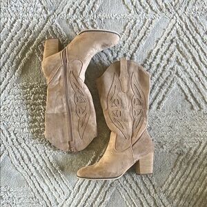 Tan Western-Style Women's Boots